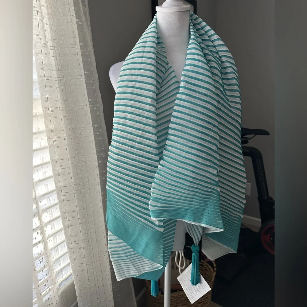 Emporio Armani beautiful pleated